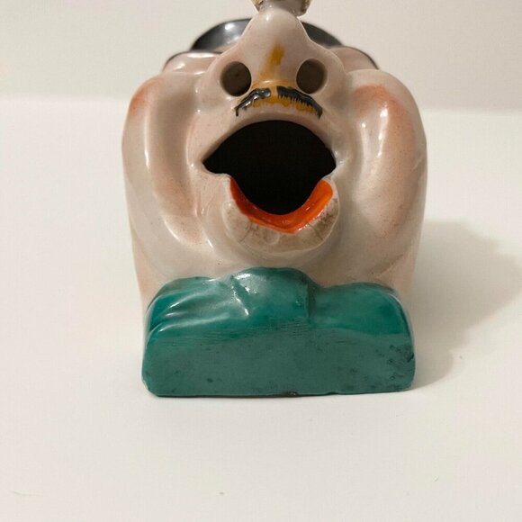 Vintage Man with Open Mouth Fly on Nose Ceramic Ashtray Flaws - Picture 16 of 16